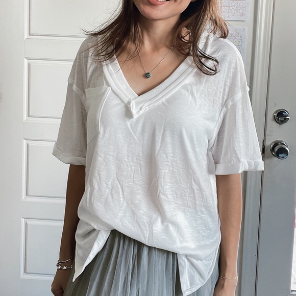 021 Black V neck Pocket Raw Detail Short Sleeve Oversized Tee - Picture 10 of 17